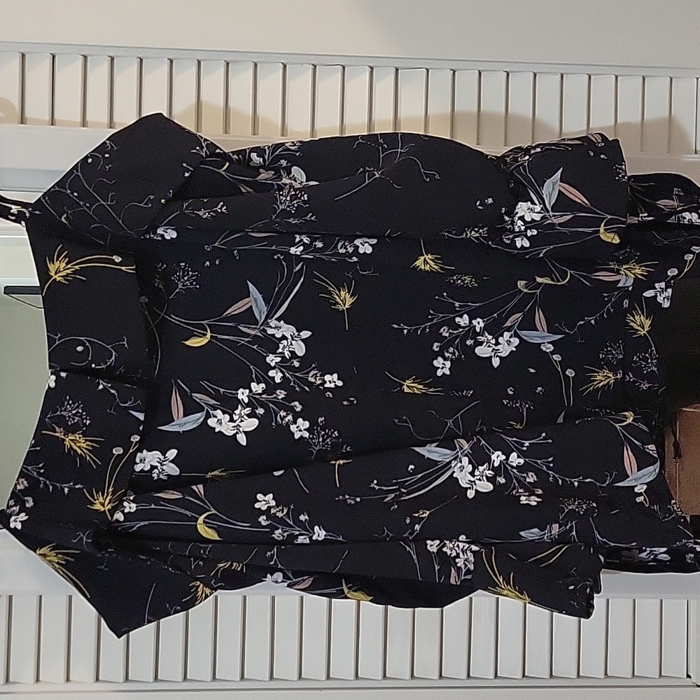 Zoe & Sam Floral Blouse